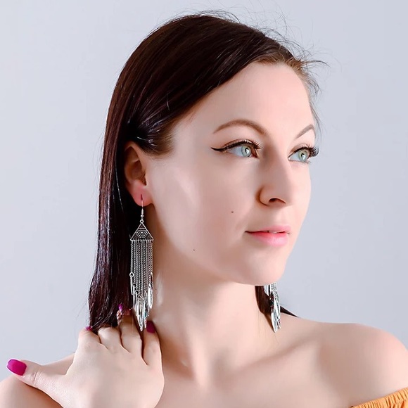 Bohemian Spear Metal Chain Earrings - Picture 2 of 2